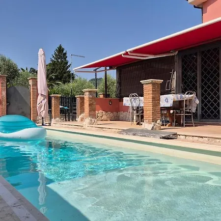 In Rome With A Pool * Colonna